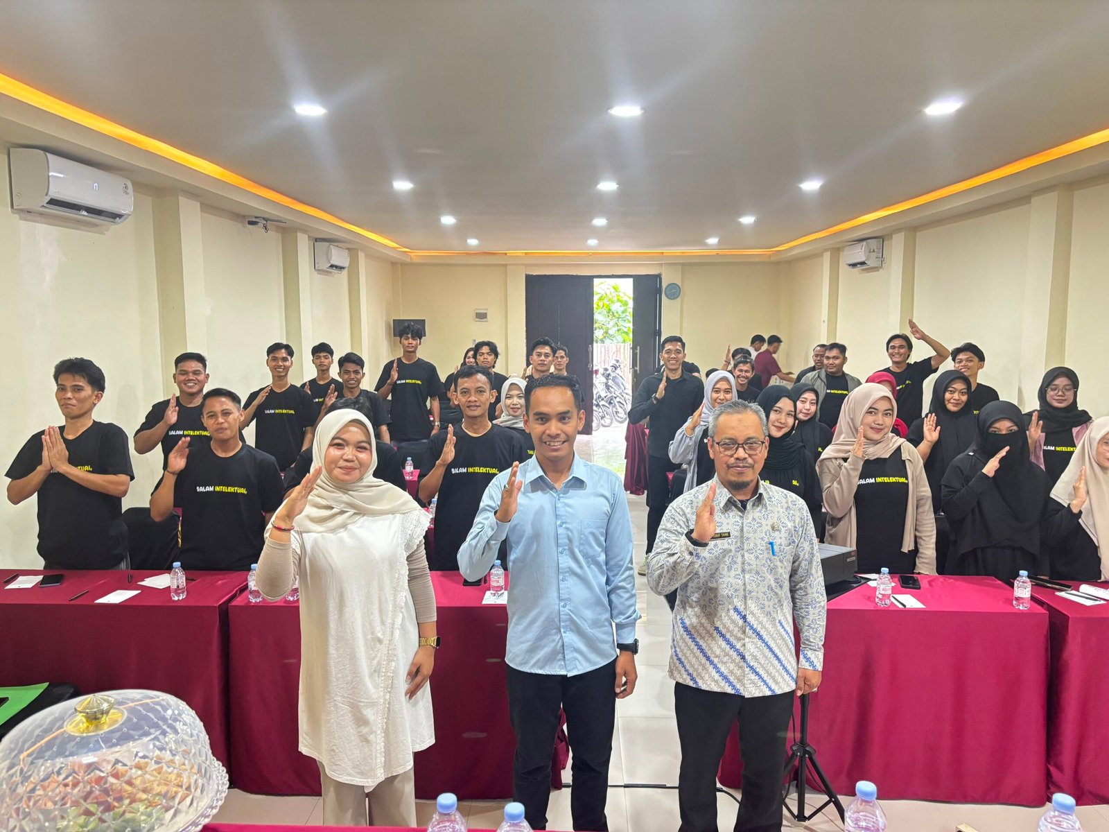 Gelar Forum Kebangsaan, FORMAL dan Kesbangpol Sulbar Ajak Pemuda Kawal Demokrasi