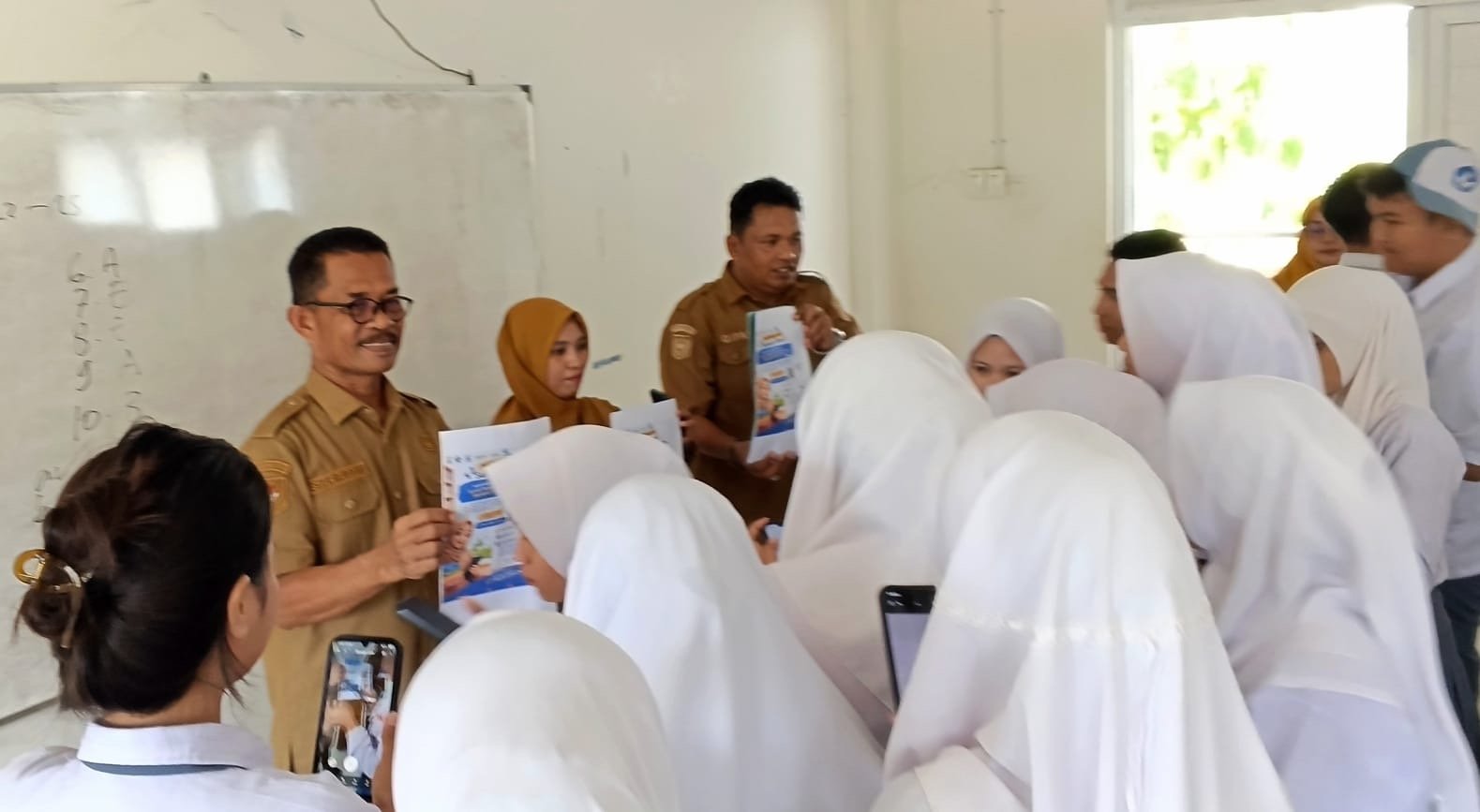 100 Siswa SMKN 1 Rangas Jadi Sampel Survei Kegemaran Membaca, Perpusip Sulbar dan Mamuju Turun Langsung